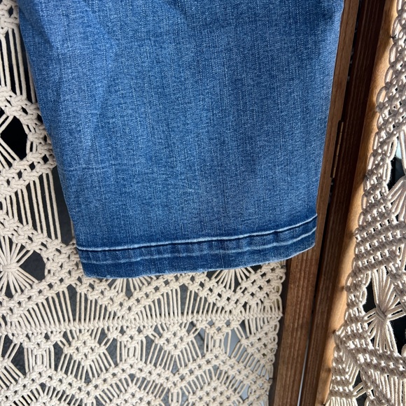 Flamingals Denim Barrel Distressed Jeans - Picture 7 of 9